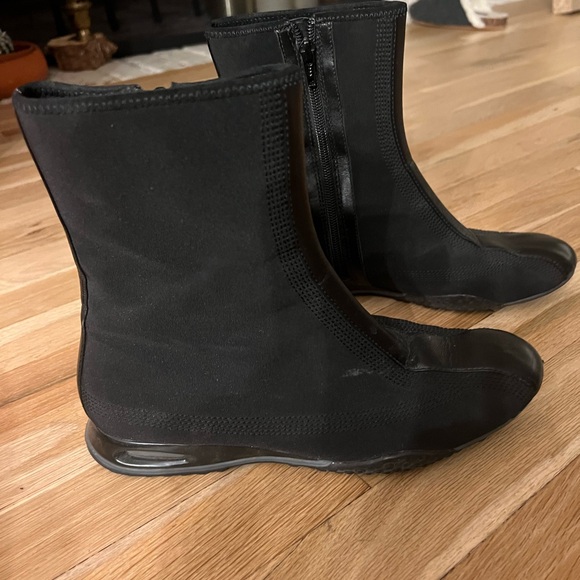 Nike Air Boots - Picture 3 of 5